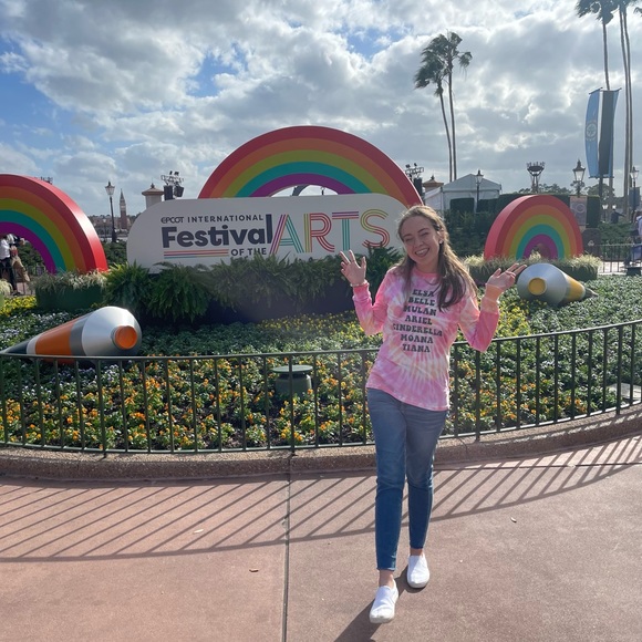 Meet your Posher, Sarah - Picture 1 of 1